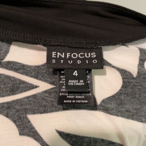 Enfocus Studio dress size 4 - Picture 4 of 4